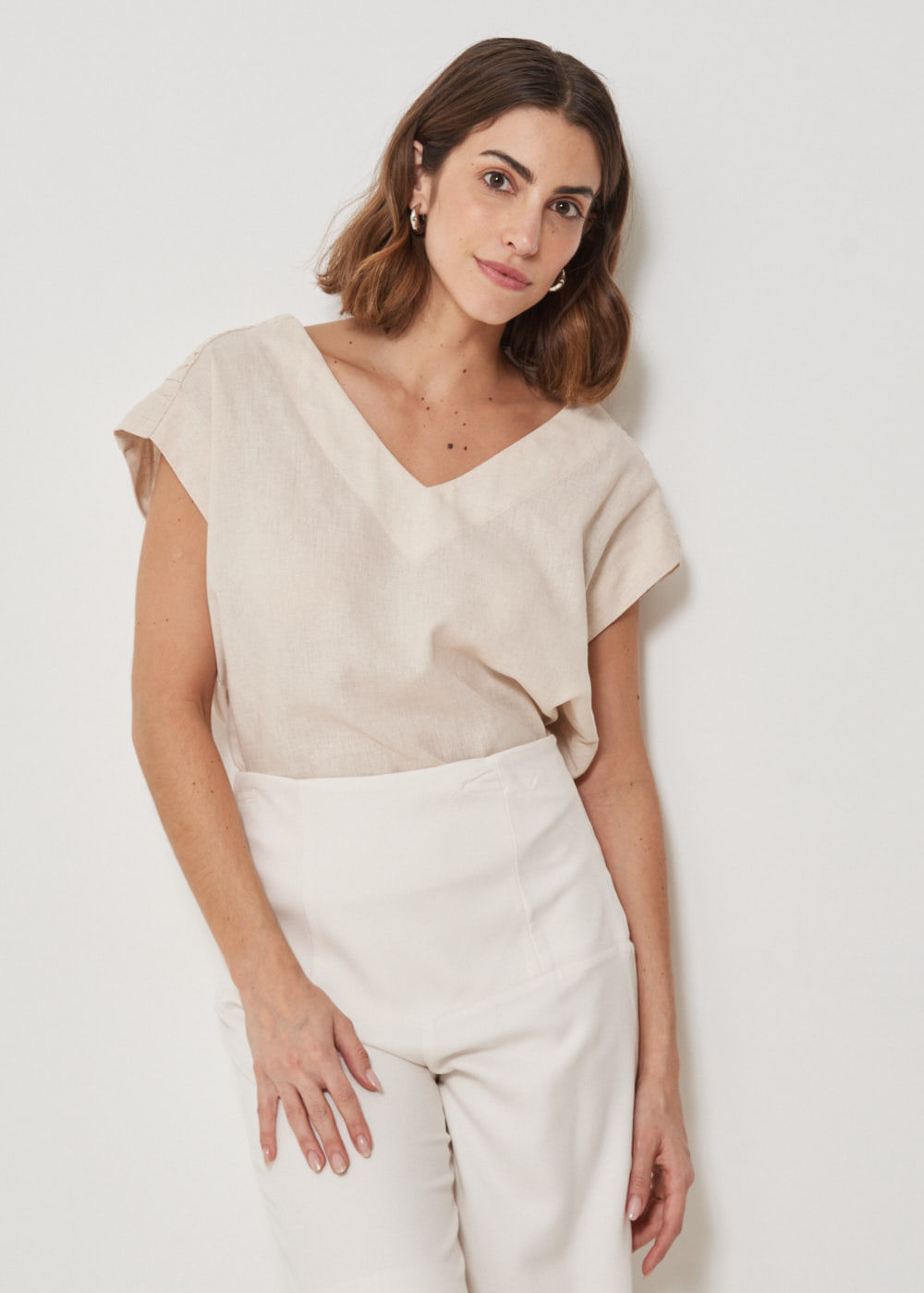 57.40.3416ARE BLUSA MANGA CURTA DETALHE PREGAS