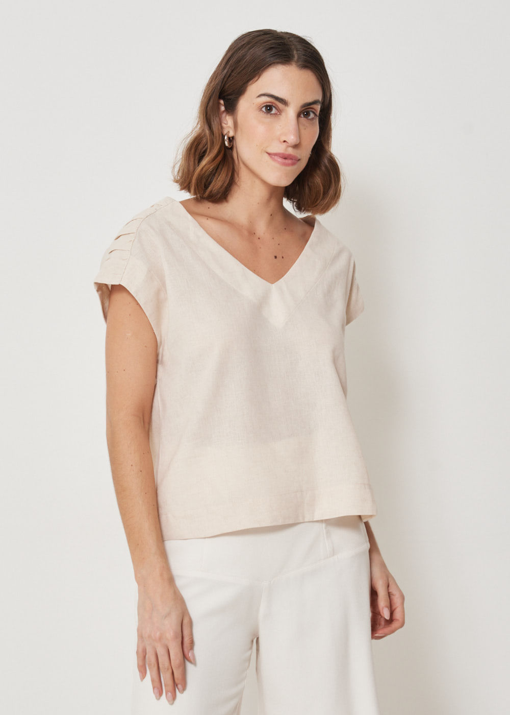 57.40.3416ARE BLUSA MANGA CURTA DETALHE PREGAS