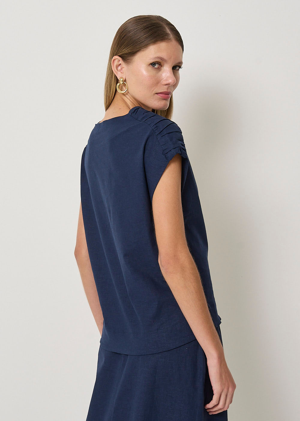 58.40.3415MAR BLUSA M/C DETALHE FRANZIDOS