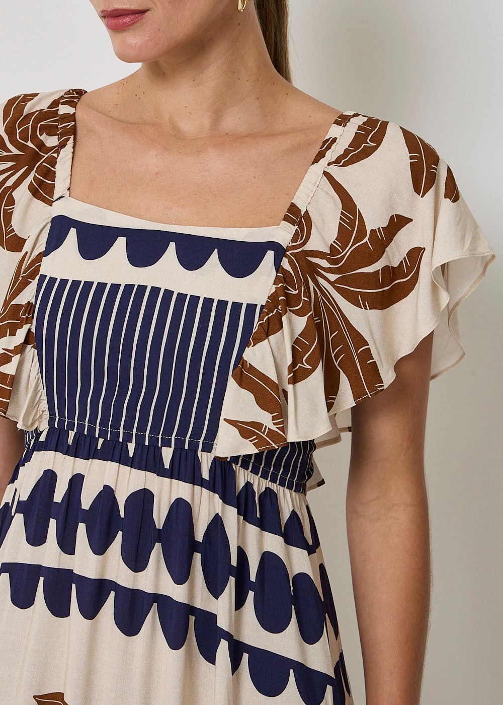 53.22.3422EST VESTIDO MIDI DETALHADO ESTAMPA COQUEIRO IMPERIAL