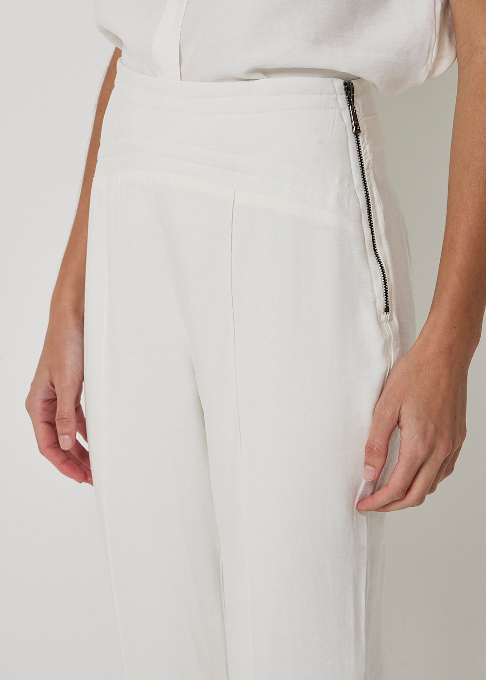 22.20.3401OFW CALÇA SKINNY PALA MATELASSÊ- HIGHLINE