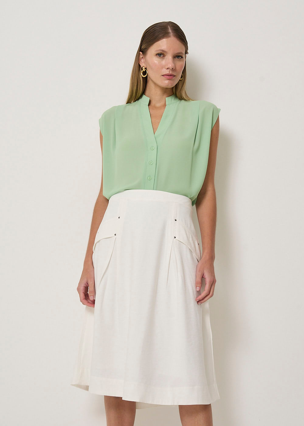 24.21.3401OFW SAIA MIDI PREGAS COM TACHAS - HIGHLINE