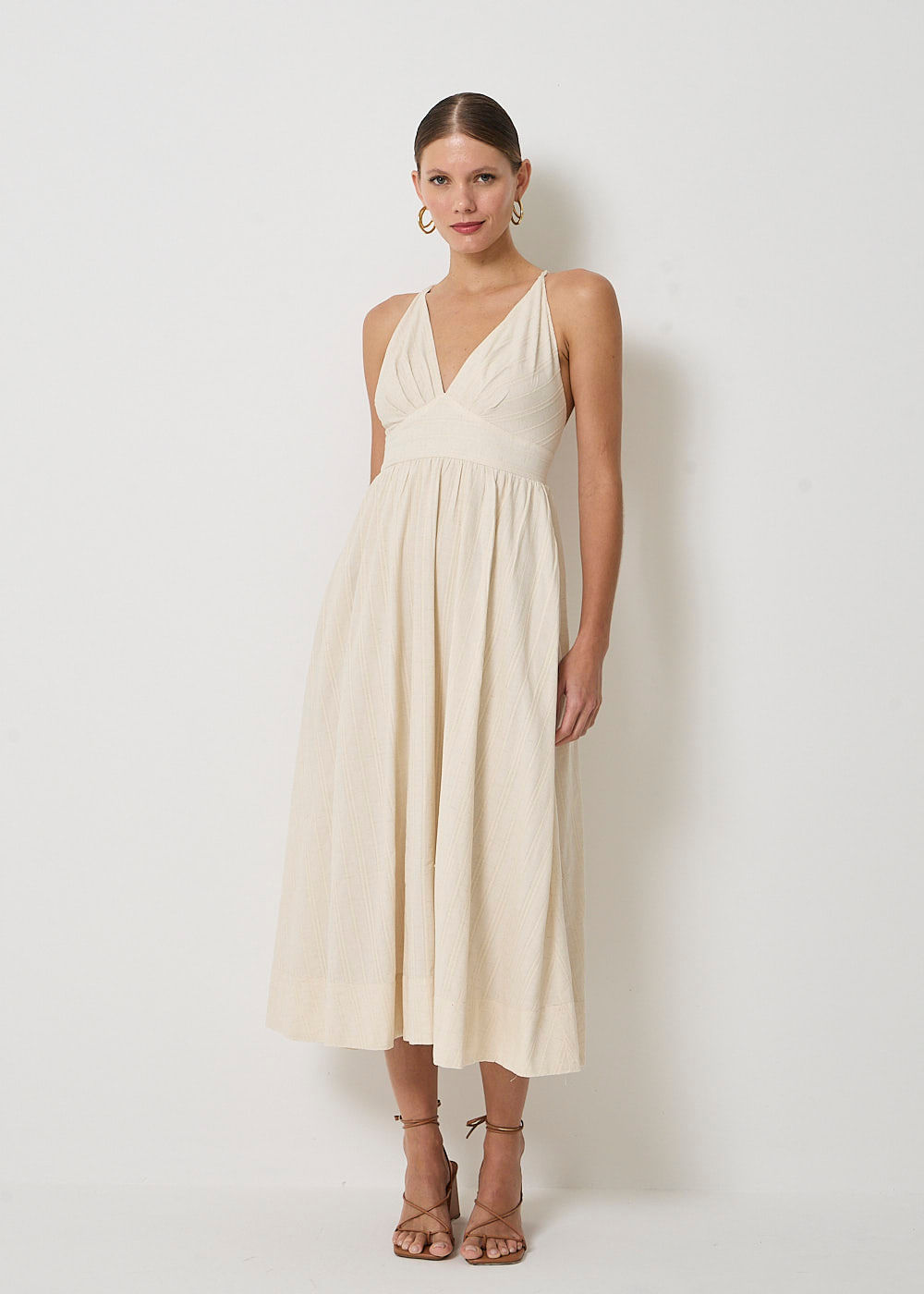 53.00.3410NAT VESTIDO MIDI MAQUINETADO  DETALHE PREGAS