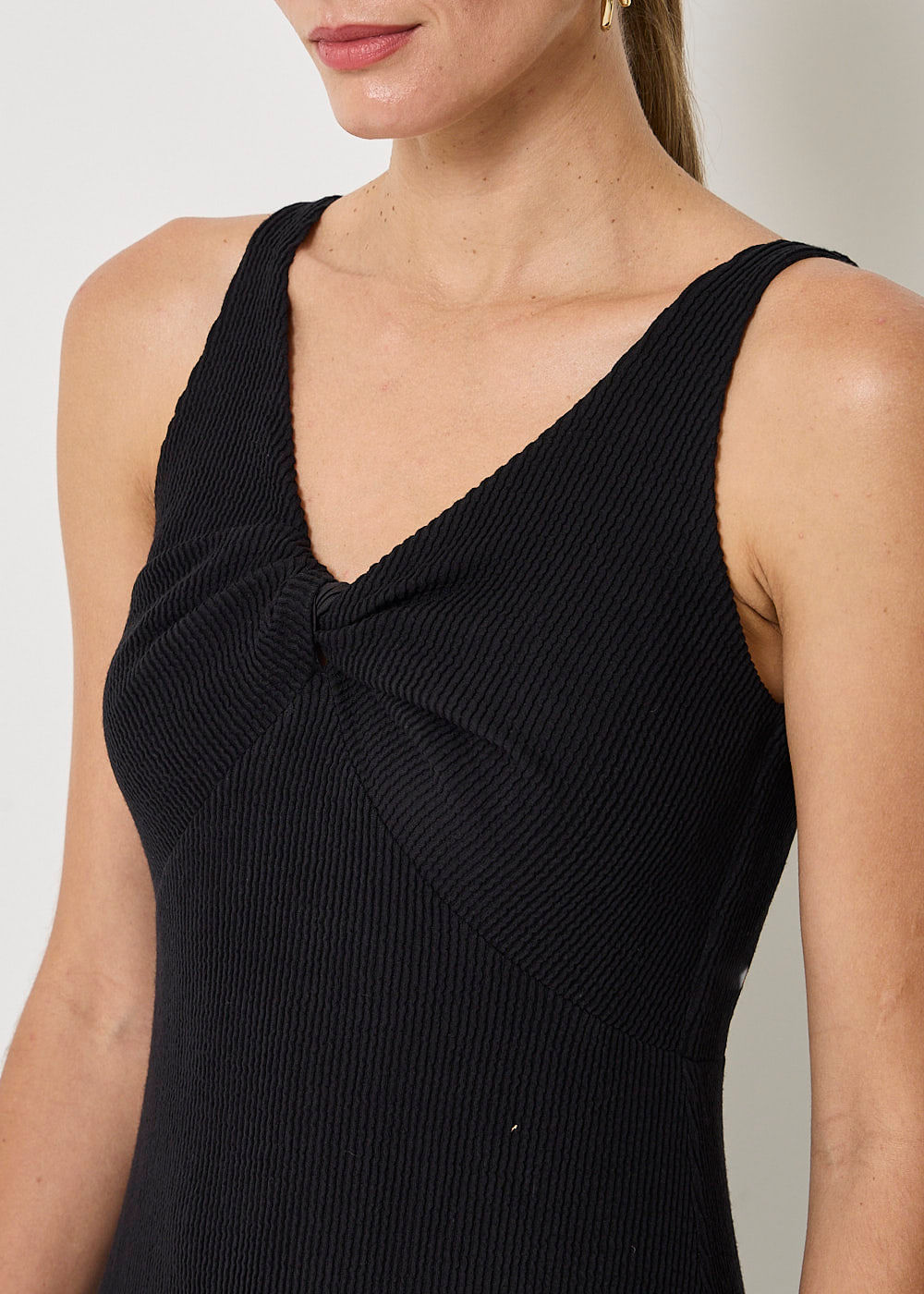 63.11.3401PTO VESTIDO MIDI DECOTE TORCIDO
