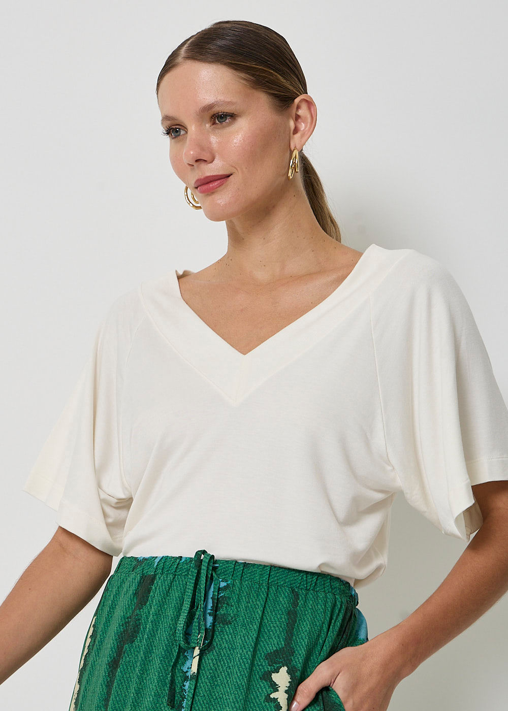 67.40.3410OFW BLUSA M/C MALHA DECOTE EM RIBANA