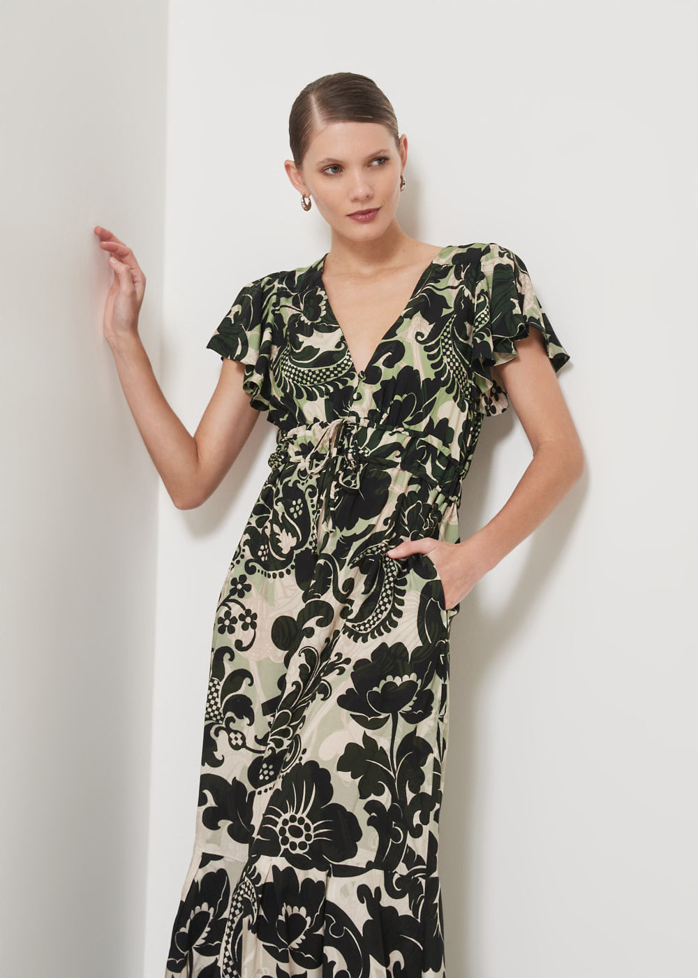 53.50.3512EST VESTIDO LONGO M/C ESTAMPA TROPICAL FLOWERS