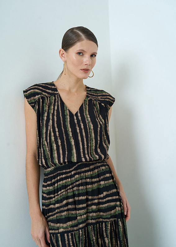 57.20.3501EST BLUSA M/C DECOTE V ESTAMPA CIRCLES COLORS