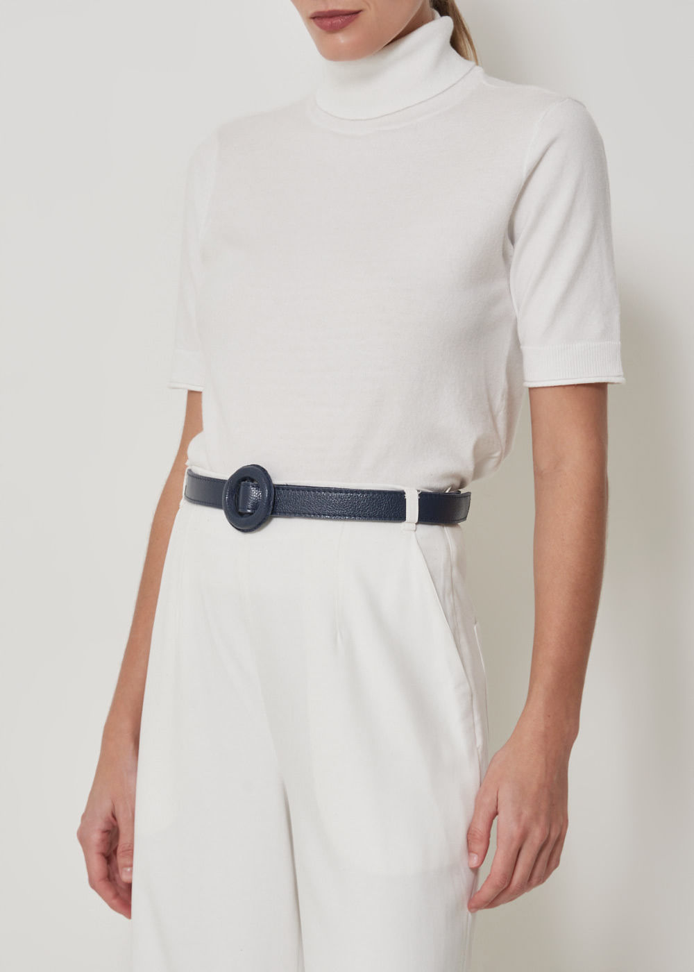 72.00.3501MAR CINTO DE COURO COM FIVELA REDONDA