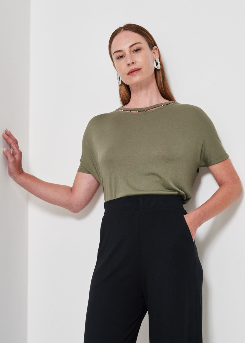 67.40.3501OLI BLUSA MALHA RECORTE VAZADO