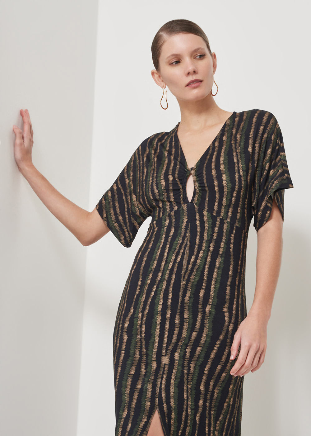 63.22.3501EST VESTIDO MIDI ESTAMPA CIRCLES COLORS