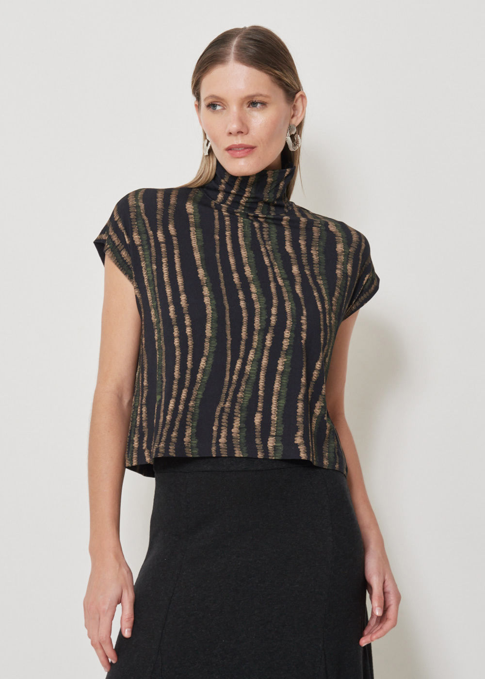 67.20.3501EST BLUSA M/C ESTAMPA CIRCLES COLORS