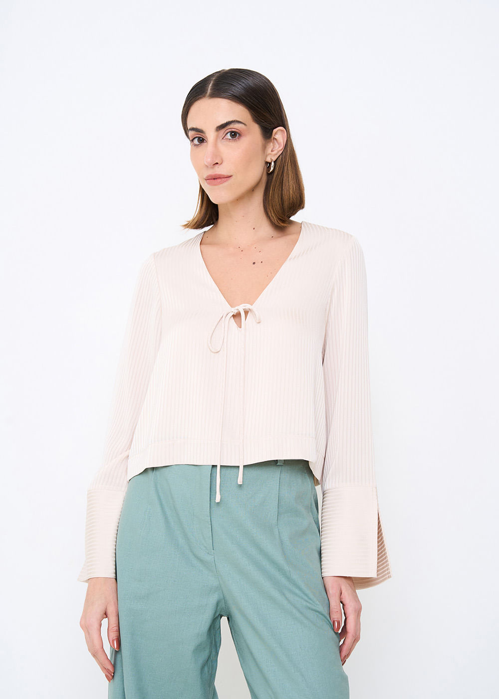 56.40.3512CRE BLUSA M/G LONGA DECOTE V - HIGHLINE