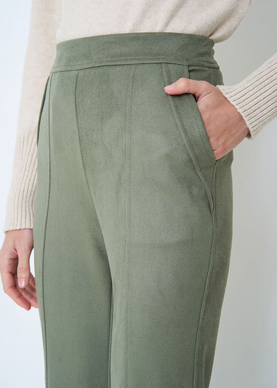 32.20.3503OLI CALÇA FLARE DETALHE NERVURAS SUEDE