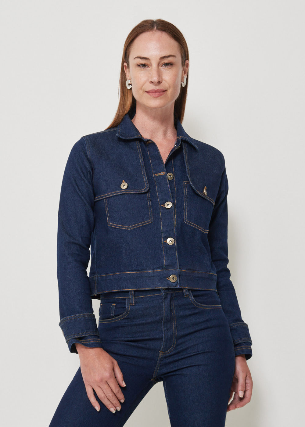 11.30.3502AMA JAQUETA JEANS DETALHE MARTINGALE