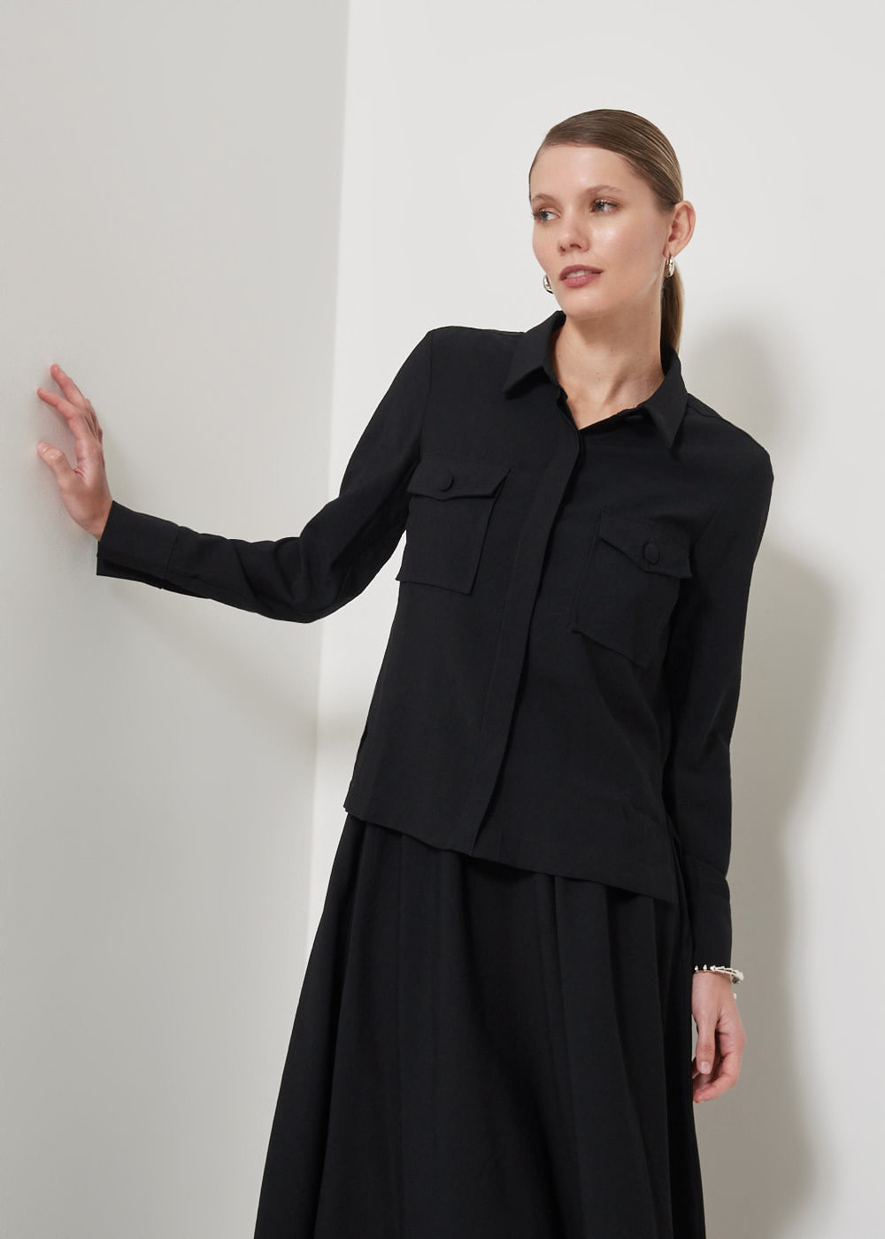 25.40.3501PTO CAMISA DETALHE VAZADO COSTAS - HIGHLINE