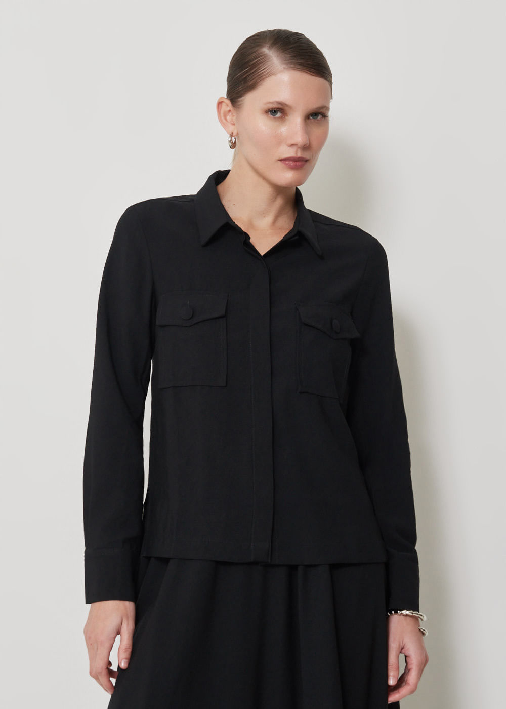 25.40.3501PTO CAMISA DETALHE VAZADO COSTAS - HIGHLINE