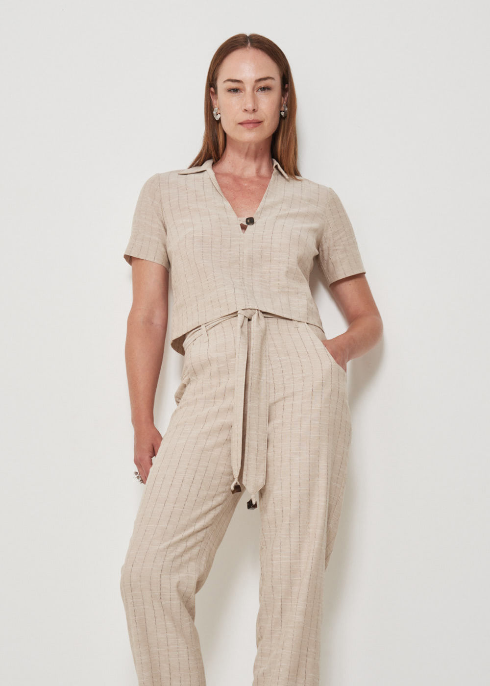 52.10.3503LIS CALÇA RETA COM CINTO