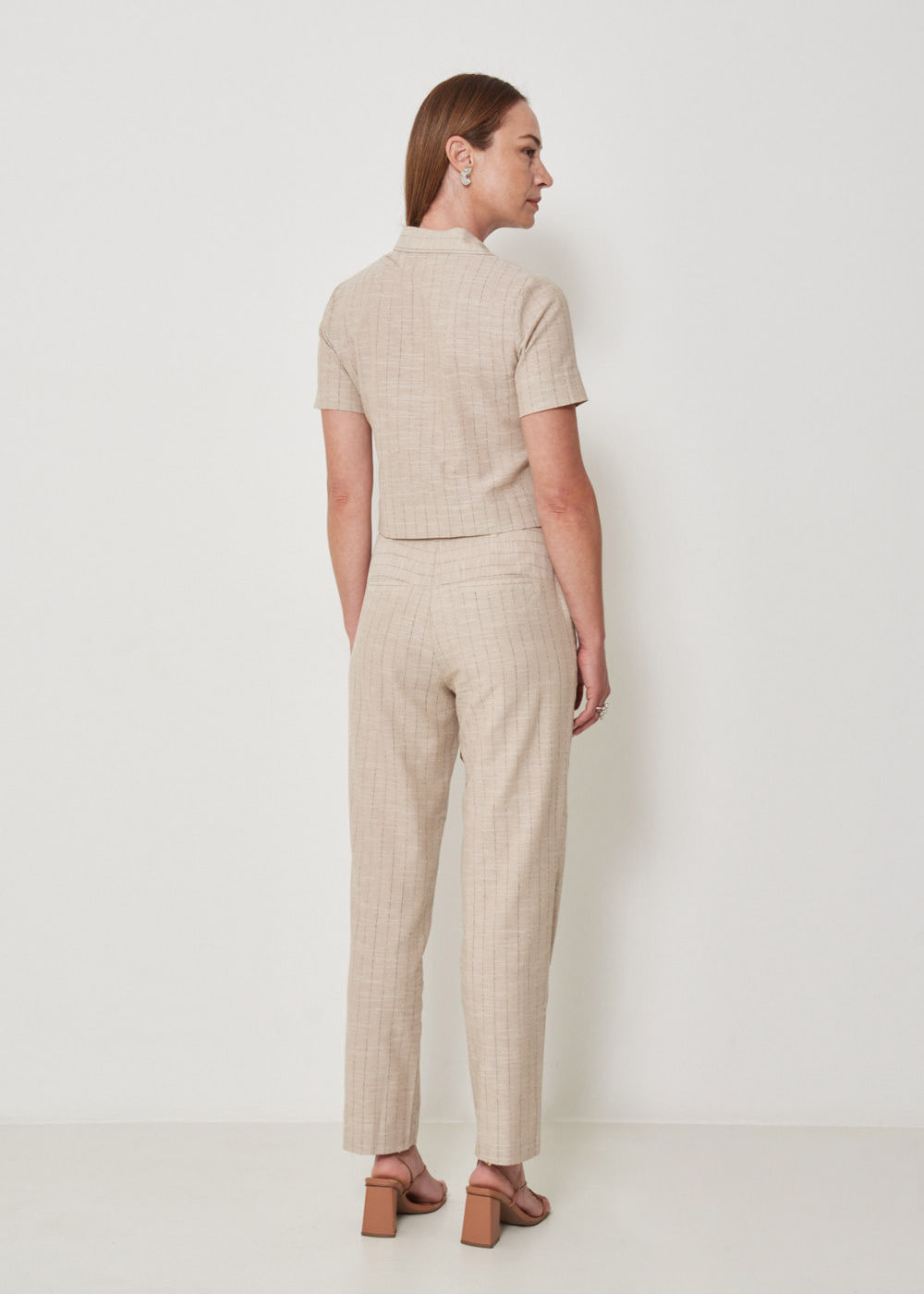 52.10.3503LIS CALÇA RETA COM CINTO