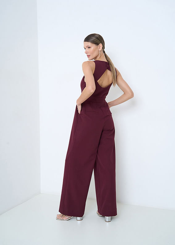 53.80.3501VIN MACACÃO PANTALONA DECOTE V - HIGHLINE