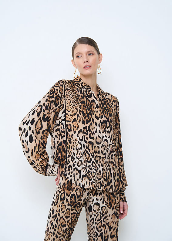 55.20.3502EST CAMISA M/L DETALHADA ESTAMPA SAVAGE ANIMAL