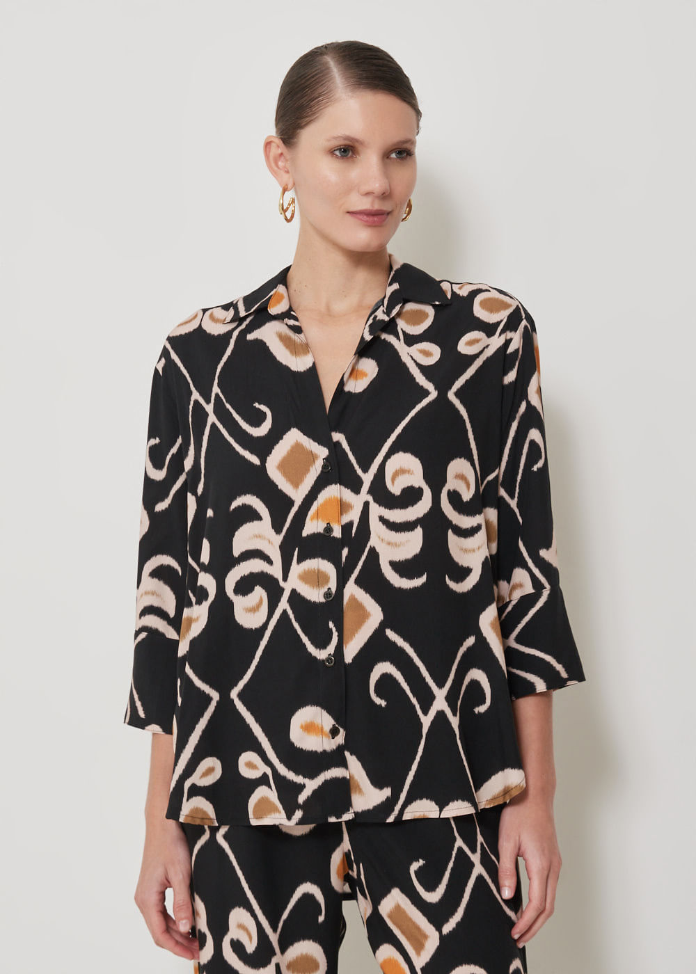 55.20.3503EST CAMISA MANGA 3/4 ESTAMPA BLURRED ELEMENTS