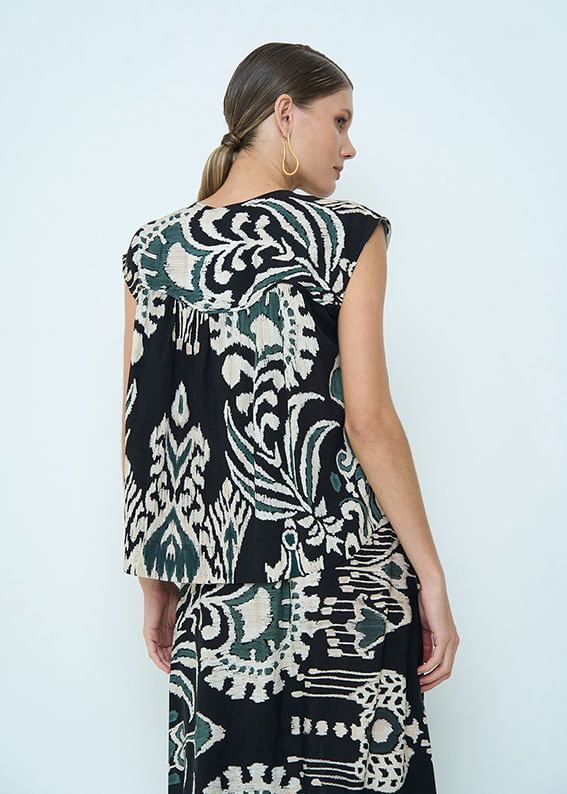 57.20.3510EST BLUSA M/C DECOTE V ESTAMPA ABSTRACT COLD