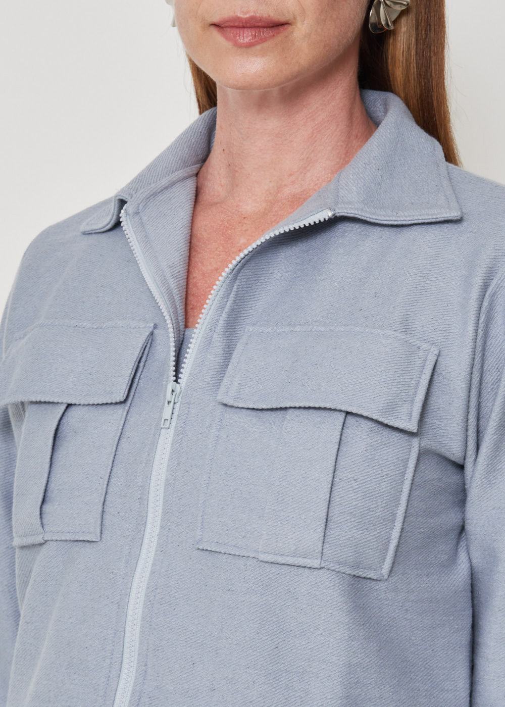 61.40.3501LGA JAQUETA MALHA BOLSOS FRENTE