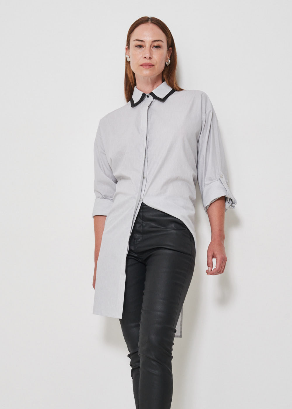 12.70.3502PTO CALÇA SARJA SKINNY RESINADA