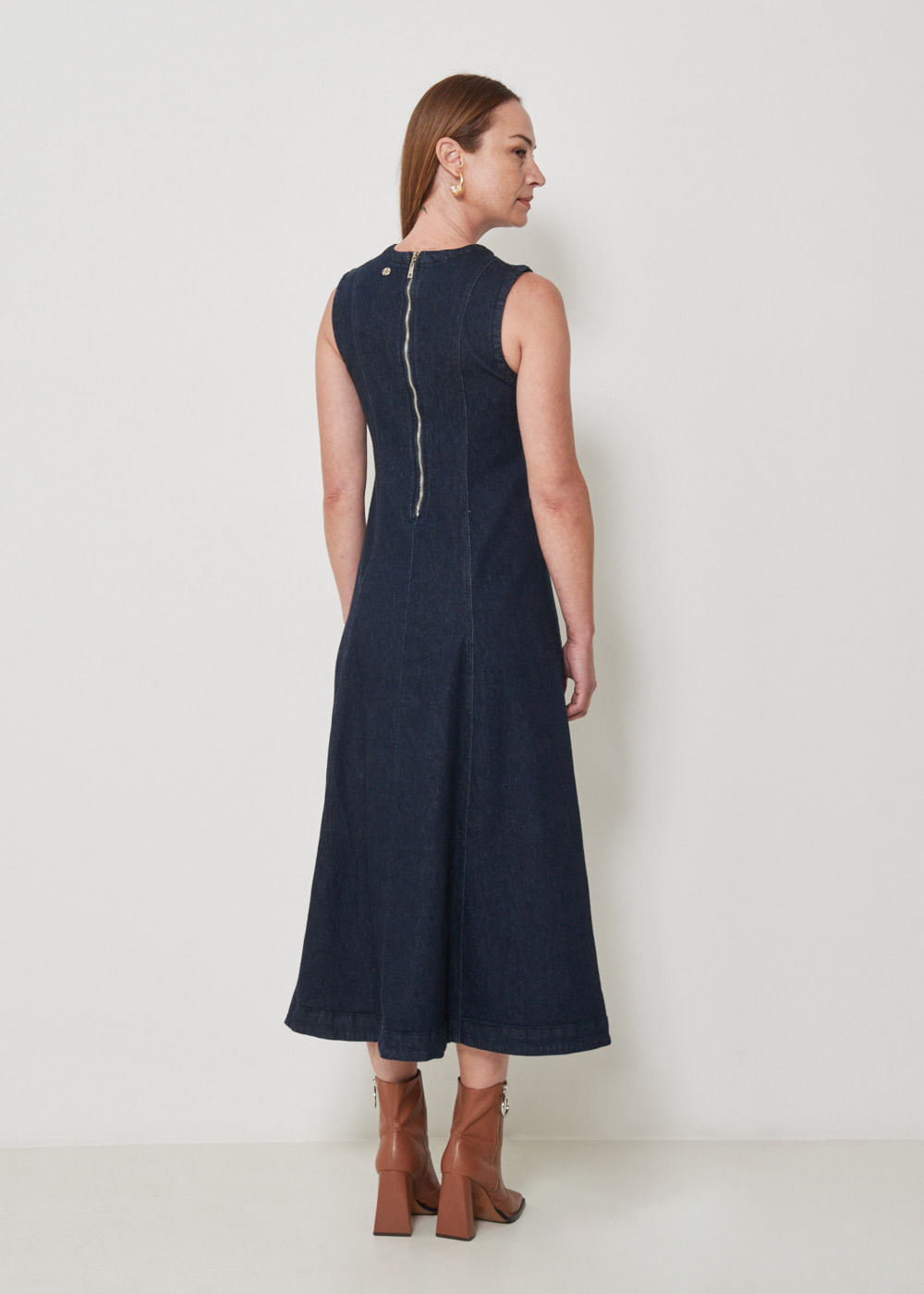 13.40.3501AMA VESTIDO JEANS LONGO NESGAS