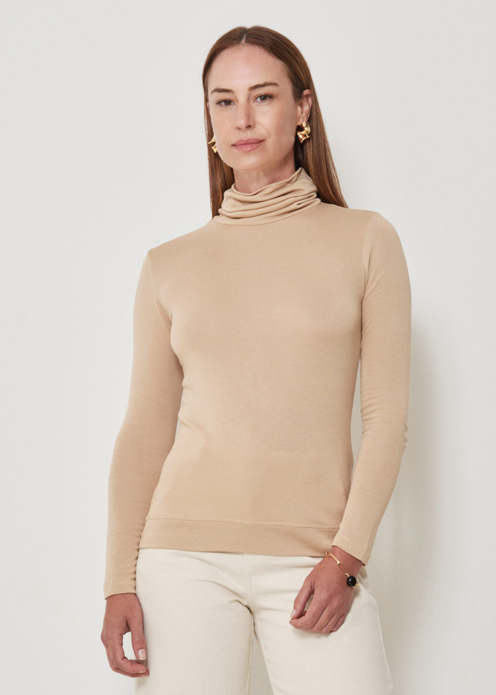 66.40.3503HAI BLUSA MALHA GOLA DEGAGÊ