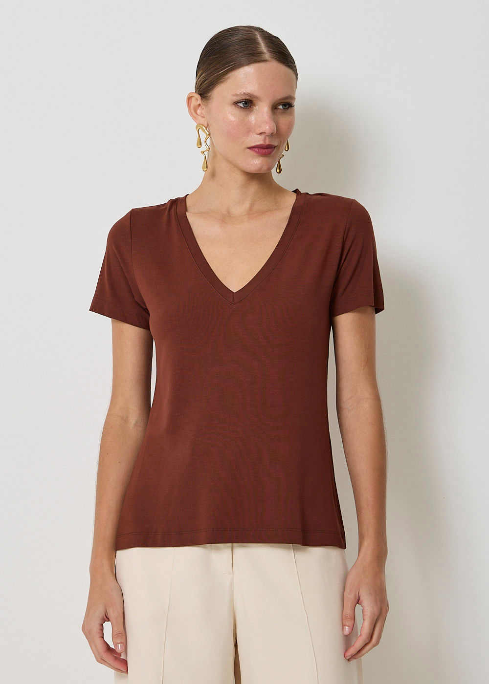 67.10.3503CHO T-SHIRT MALHA BÁSICA DECOTE V