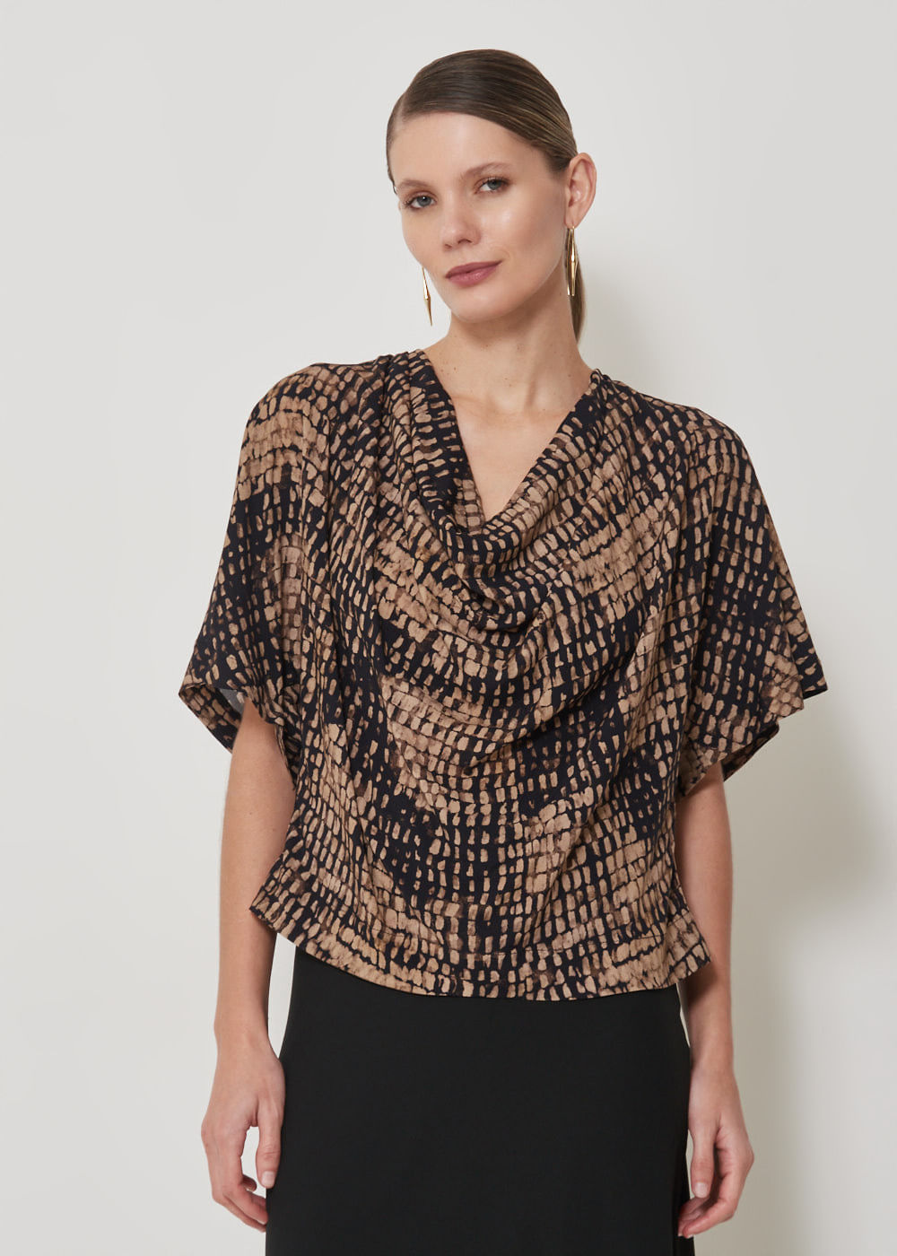 57.20.3504EST BLUSA M/C ESTAMPA BLOTS