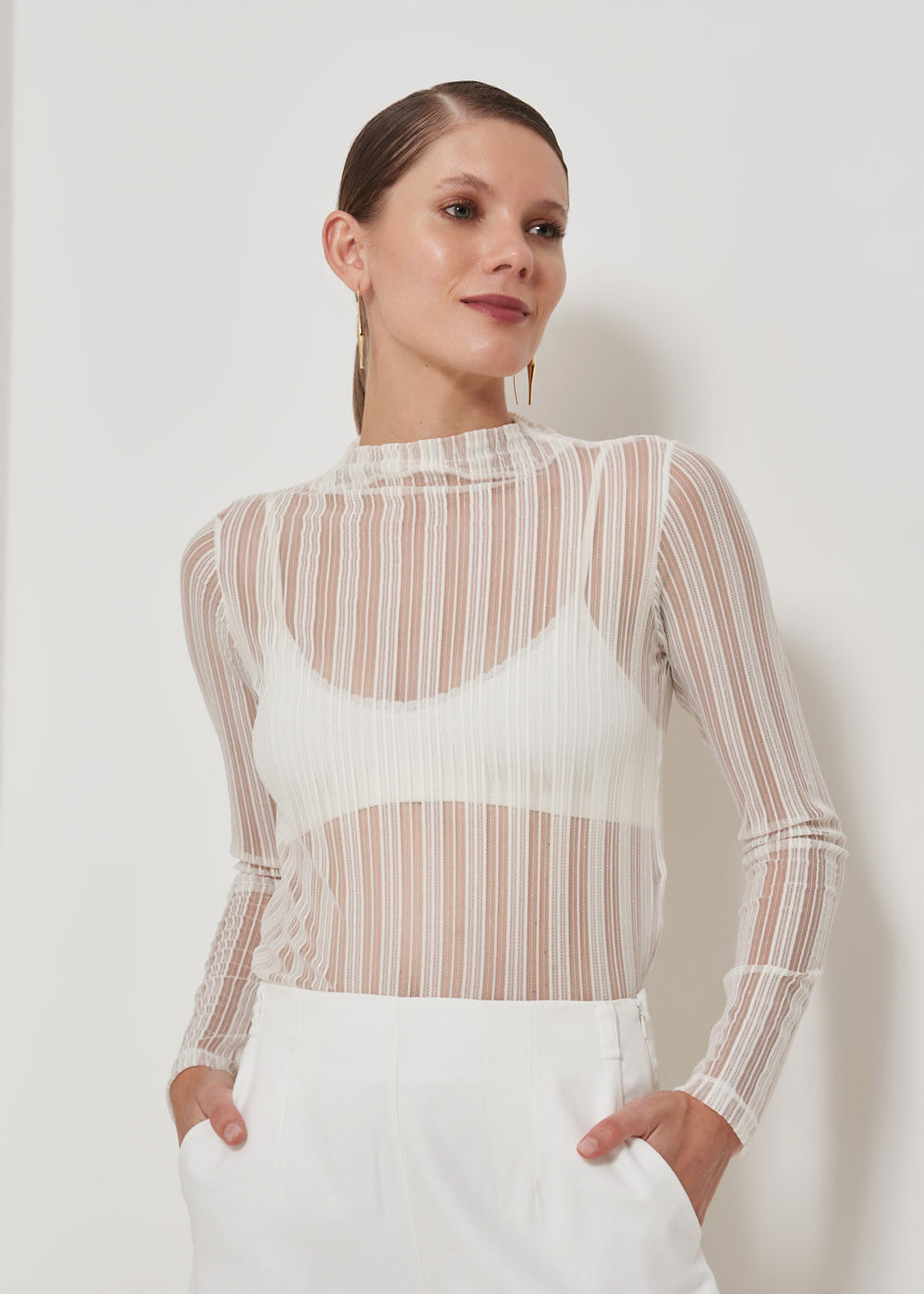 66.40.3508OFW BLUSA M/L DE TULE LISTRAS