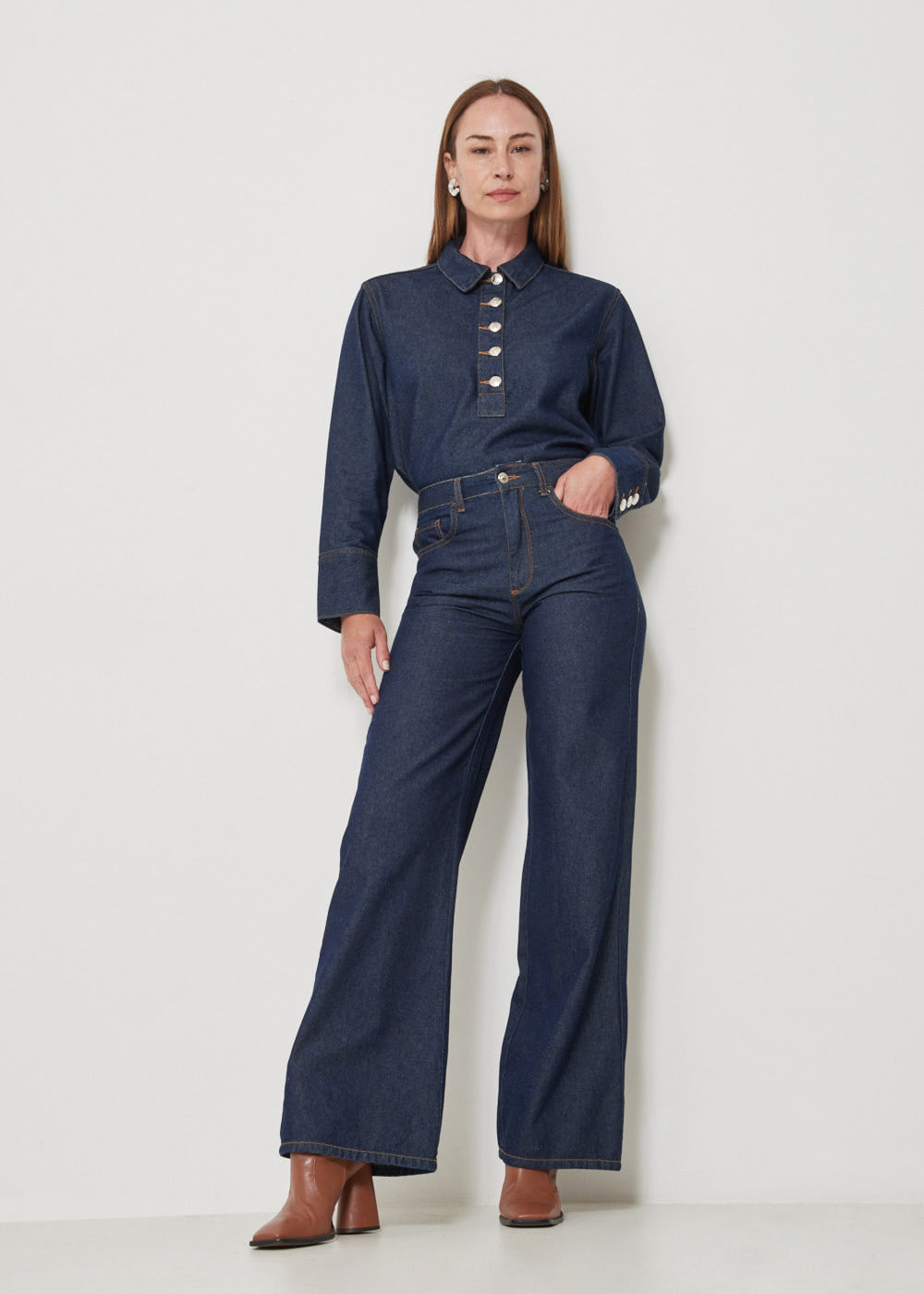 12.25.3506AMA CALÇA JEANS WIDE LEG PESPONTO CONTRASTANTE