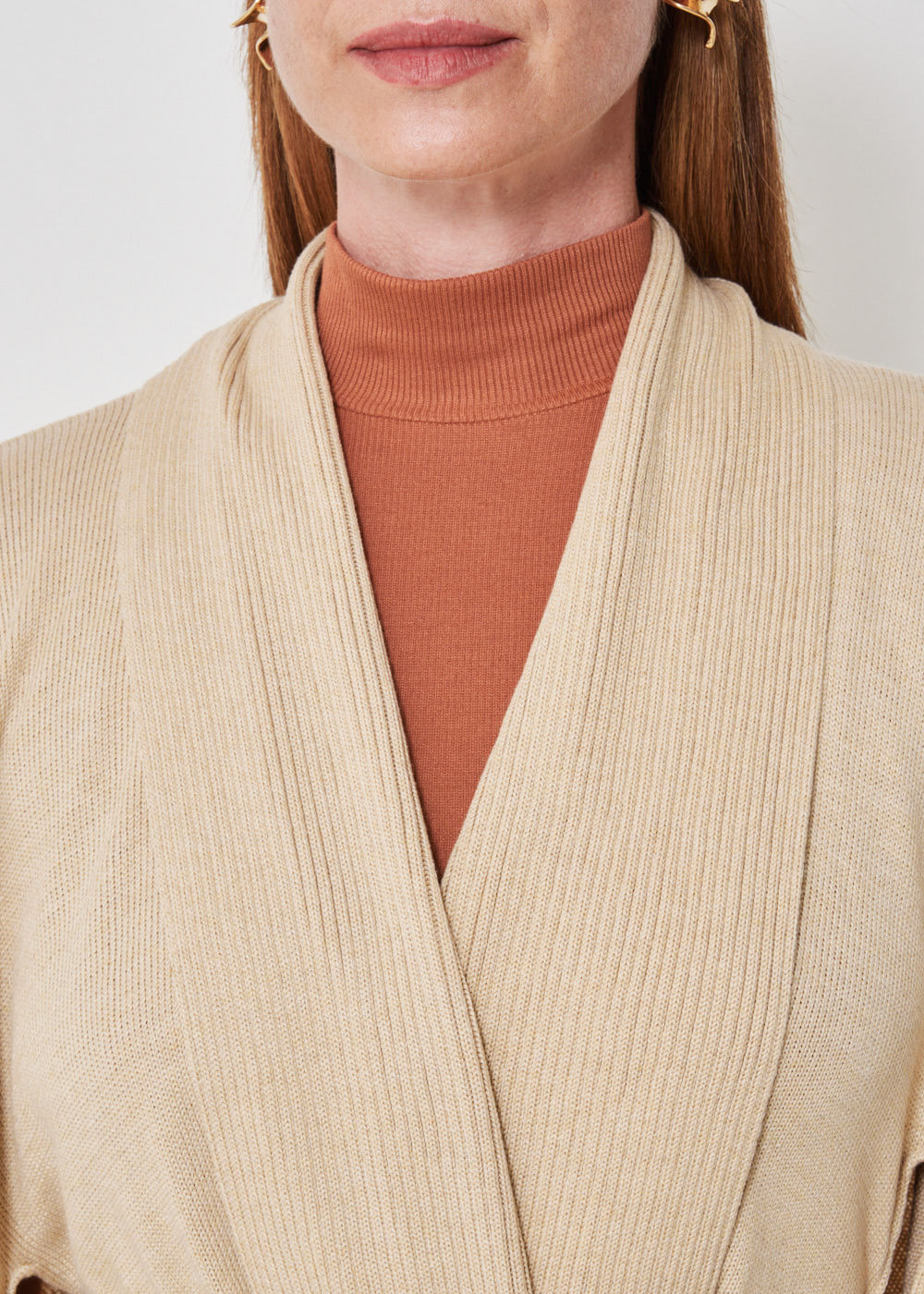 47.60.3501CAM PONCHO TRICOT COM CINTO