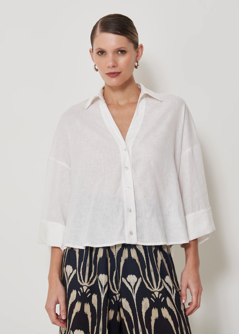 55.40.3506BCO CAMISA MANGA 7/8 C/ ABOTOAMENTO