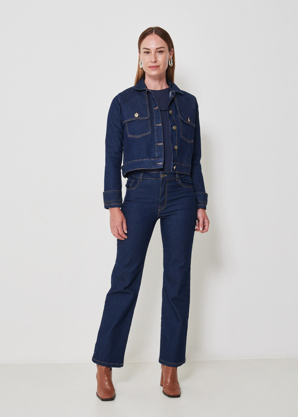 12.21.3502AMA CALÇA RETA JEANS BASIC