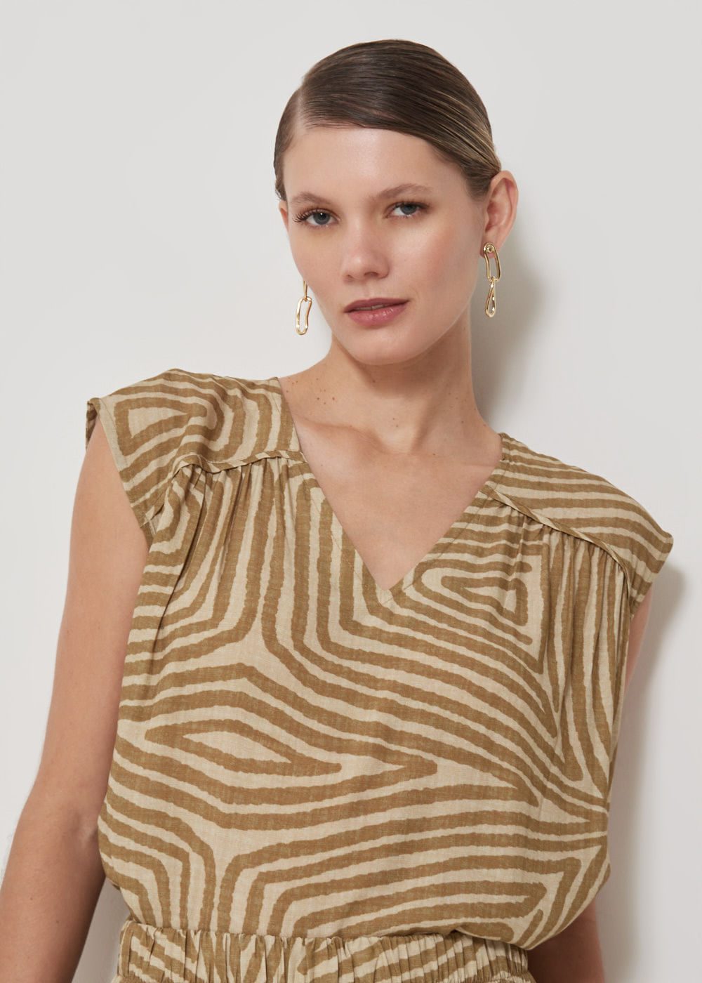 57.20.3508EST BLUSA M/C ESTAMPA DESERT LINES