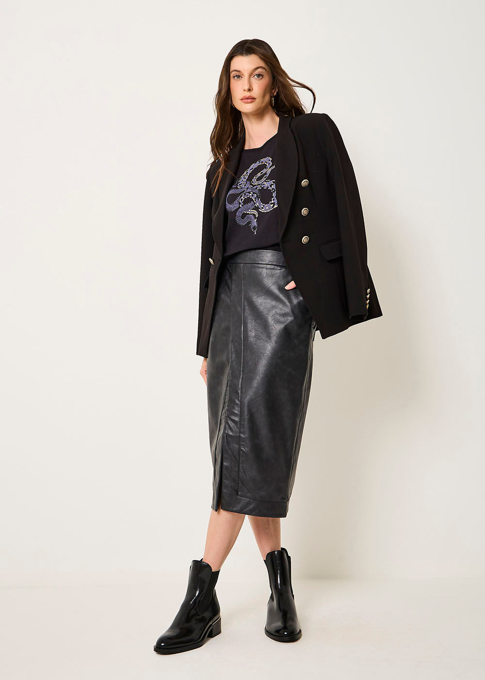 67.41.3504PTO REGATA  APLICAÇÃO SNAKE DETALHE BORDADA