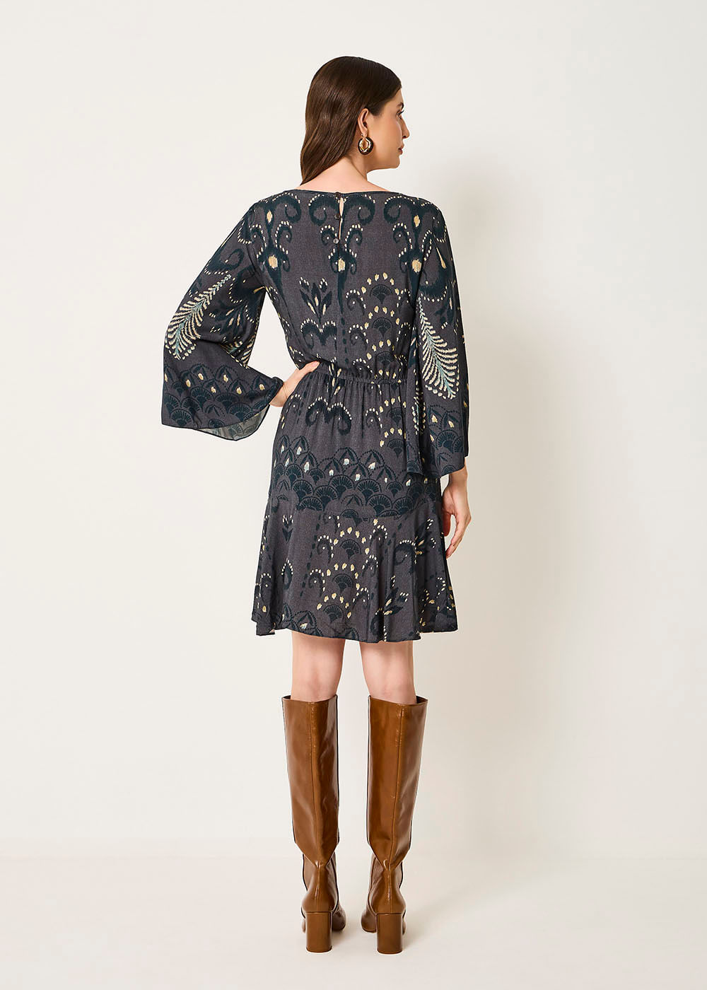 53.22.3503EST VESTIDO MIDI MANGA SINO ESTAMPA SECRET NIGHT
