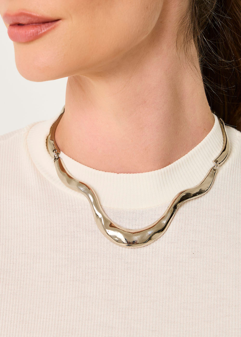 75.00.3525NIQ COLAR METAL ASSIMETRICO