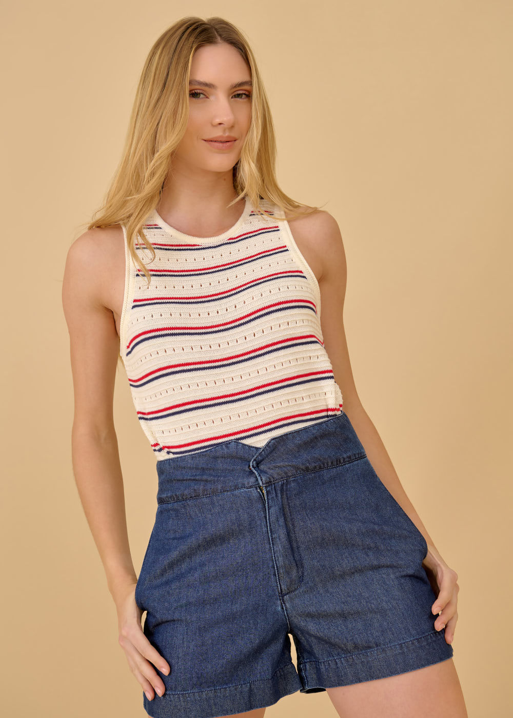 14.00.3601AMA SHORTS JEANS CÓS TRANSPASSADO