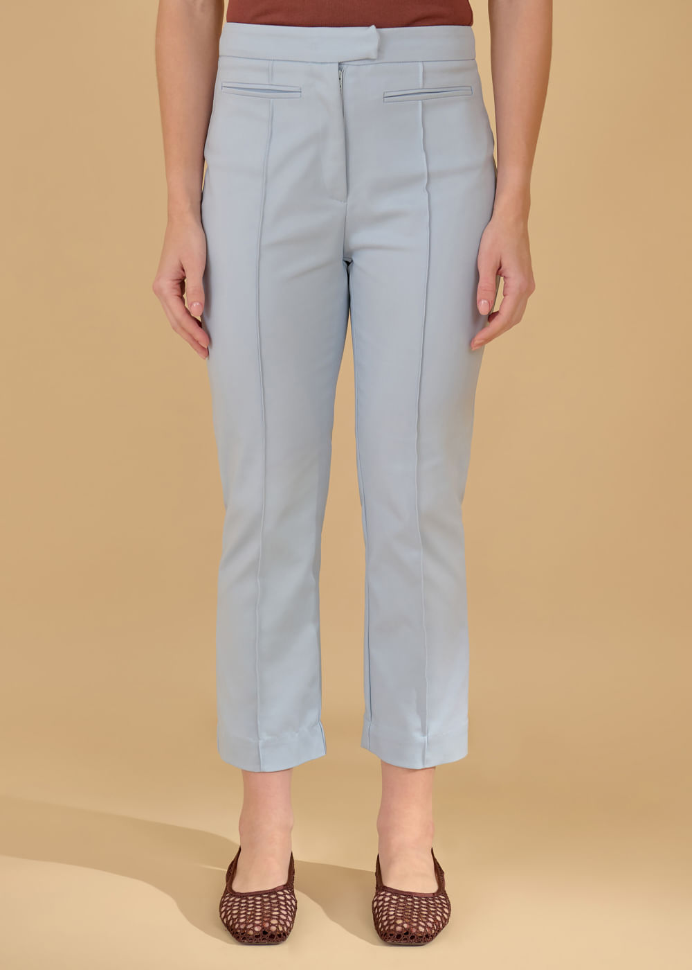 22.21.3606LGA CALÇA ALFAIATARIA RETA DETALHADA