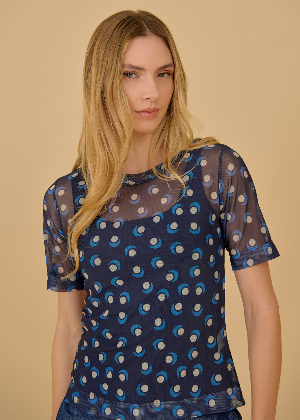 67.20.3601EST BLUSA DE TULE M/C ESTAMPA ORTÍGIA