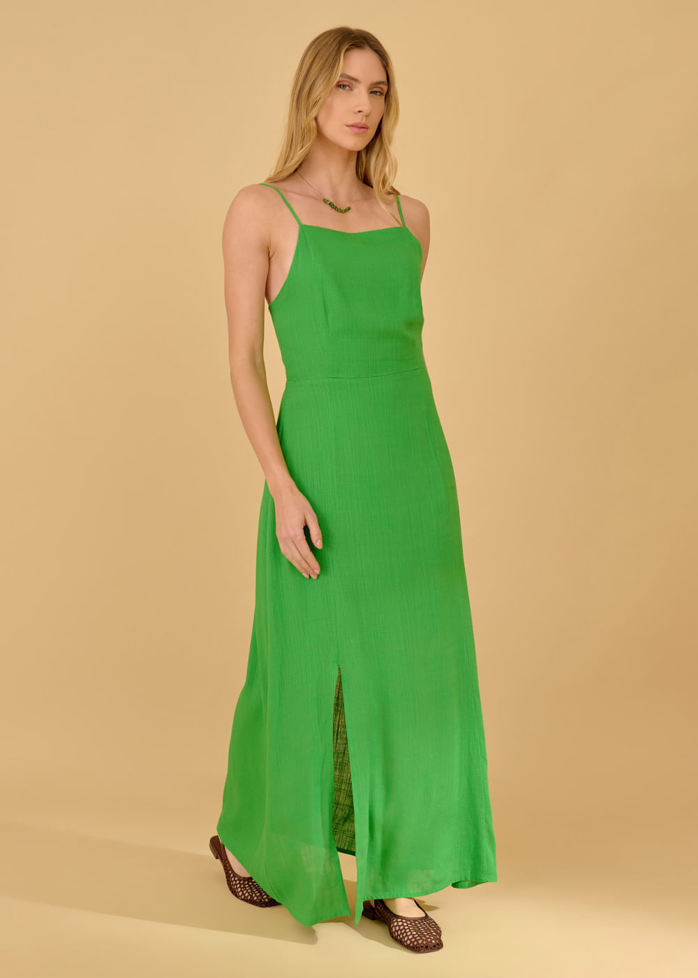 53.40.3610FLH VESTIDO LONGUETE DETALHADO DECOTE RETO