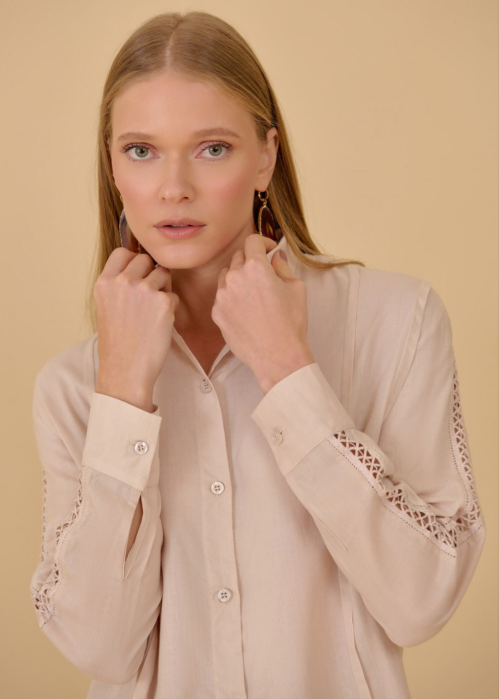 55.40.3605ARE CAMISA M/L DETALHE RENDA - HIGHLINE