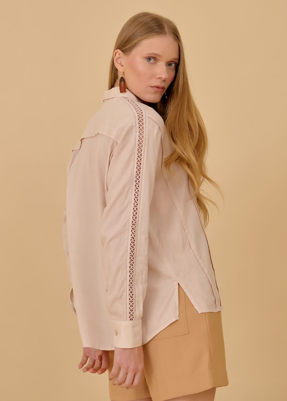 55.40.3605ARE CAMISA M/L DETALHE RENDA - HIGHLINE