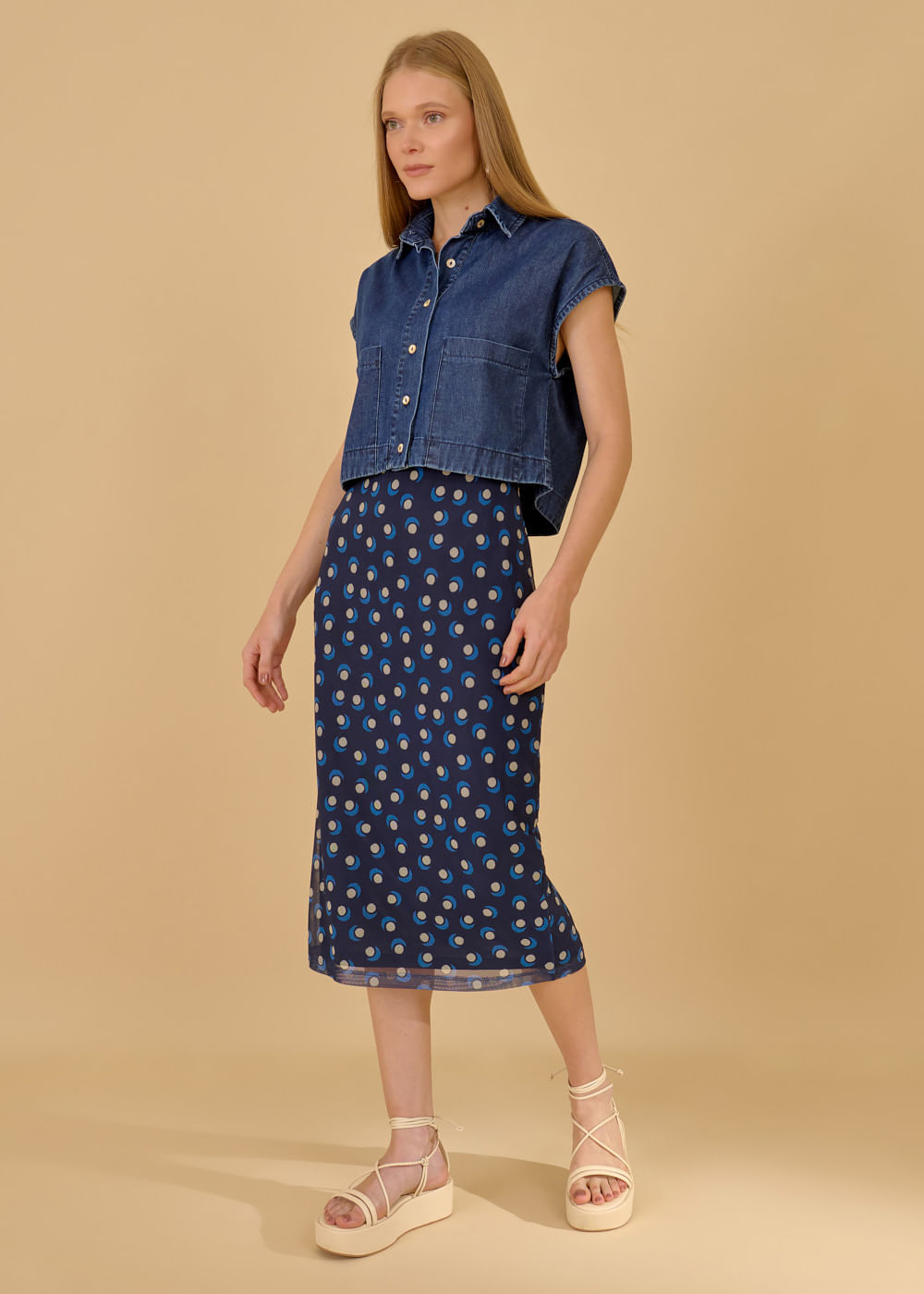 15.10.3601AMA CAMISA JEANS M/C BOLSOS