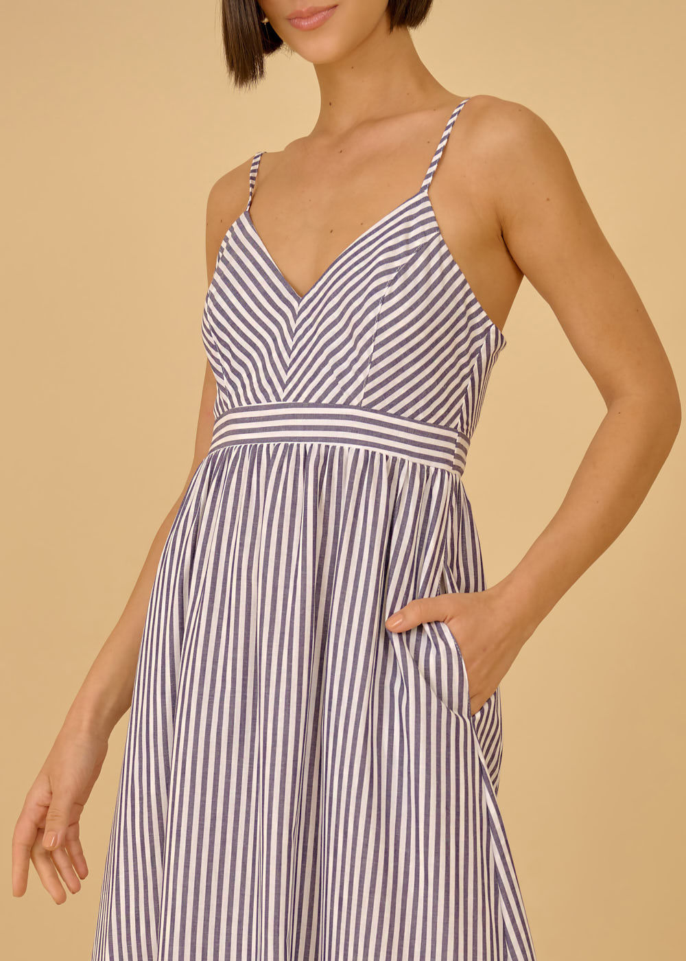 53.40.3614LIS VESTIDO LONGO LISTRADO DECOTE V