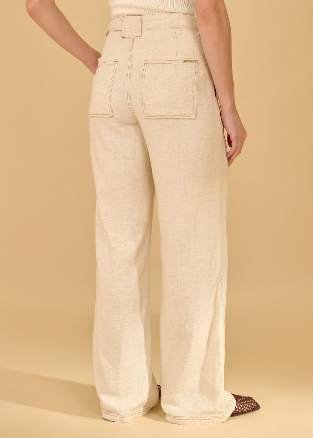 12.75.3604CRU CALÇA SARJA WIDE LEG CONTRASTANTE